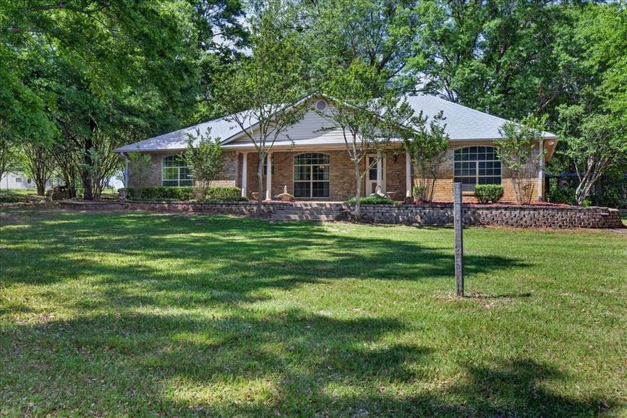 Property photo for 6431 Payne Springs Place, Mabank, TX