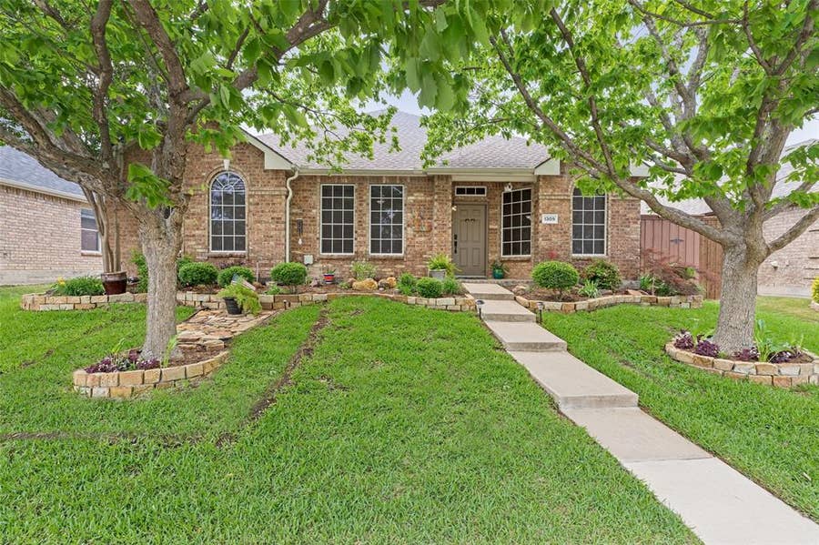 Property photo for 1309 Cedar Springs Drive, Allen, TX
