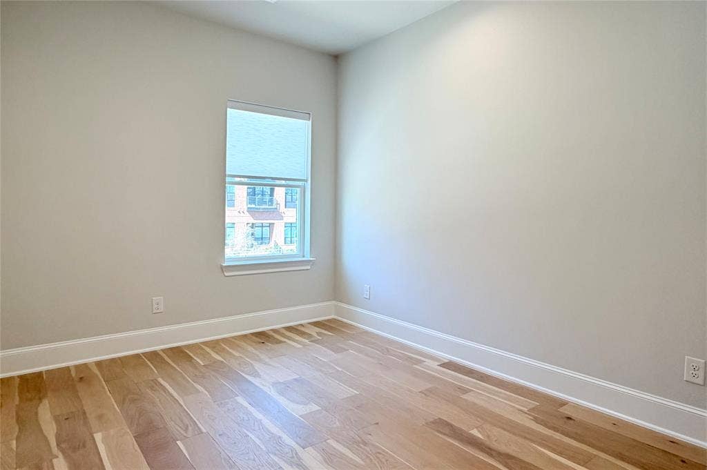 1440 N Avenue, Plano, TX 75074 Image of actual unit.