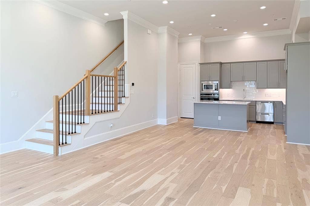 1440 N Avenue, Plano, TX 75074 Image of actual unit.