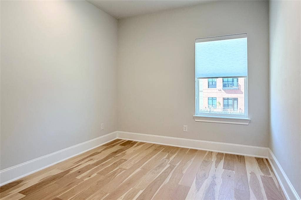 1440 N Avenue, Plano, TX 75074 Image of actual unit.