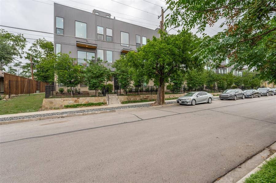 Property photo for 1916 Annex Avenue, Dallas, TX