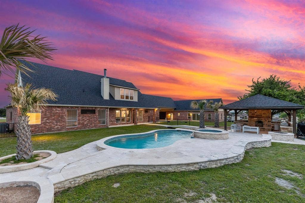 4800 High Plains Court, Fort Worth, TX 76179 4800 High Plains Court, Fort Worth, TX 76179