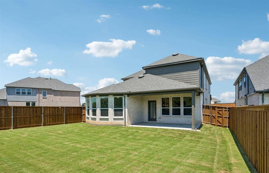 7337 Kurth Lane, McKinney, TX 75071 Oversized fenced-in backyard