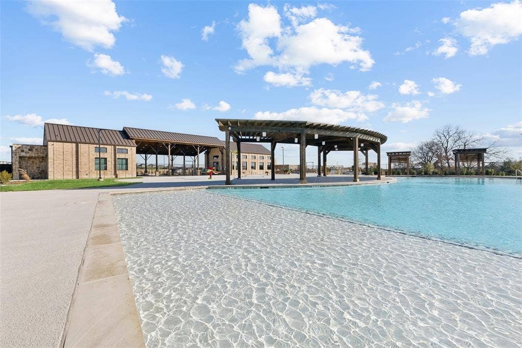 7337 Kurth Lane, McKinney, TX 75071 Sparkling Pool