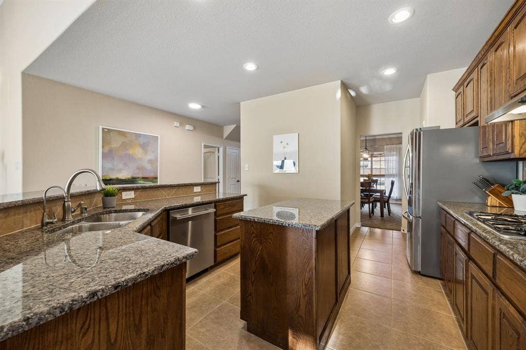 1500 Pillar Bluff Way, McKinney, TX 75072 1500 Pillar Bluff Way, McKinney, TX 75072