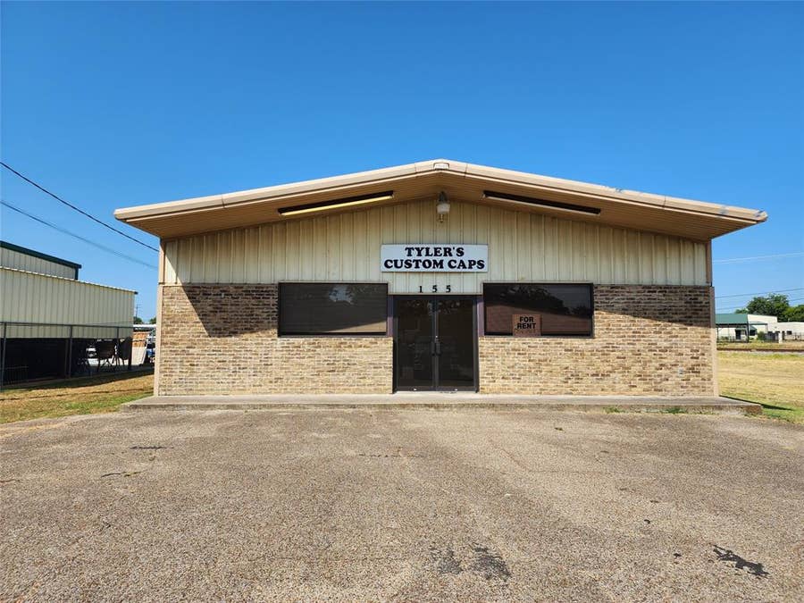 Property photo for 155 N 1st Street, Hewitt, TX