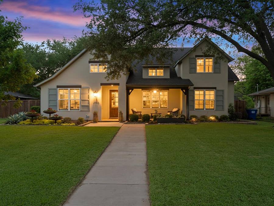 Property photo for 2965 Eric Lane, Farmers Branch, TX