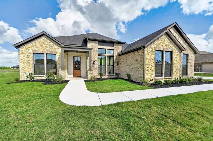 Property photo for 6233 Pyrenean Oak, Royse City, TX