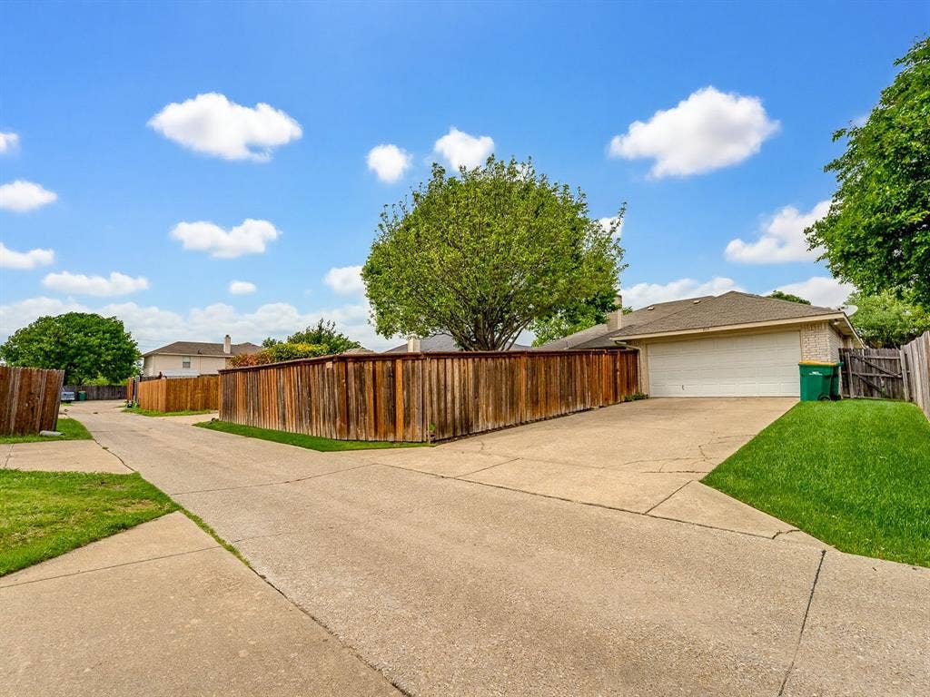 464 Maplegrove Road, Cedar Hill, TX 75104 464 Maplegrove Road, Cedar Hill, TX 75104