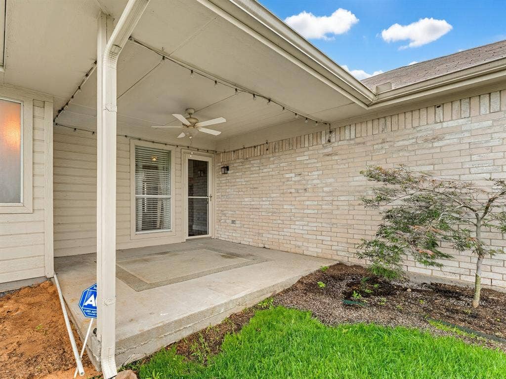 464 Maplegrove Road, Cedar Hill, TX 75104 464 Maplegrove Road, Cedar Hill, TX 75104