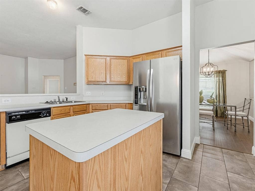 464 Maplegrove Road, Cedar Hill, TX 75104 464 Maplegrove Road, Cedar Hill, TX 75104