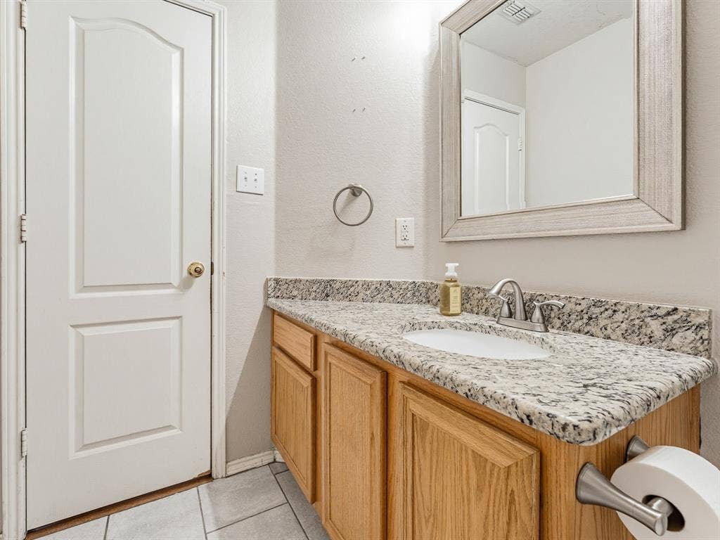 464 Maplegrove Road, Cedar Hill, TX 75104 464 Maplegrove Road, Cedar Hill, TX 75104