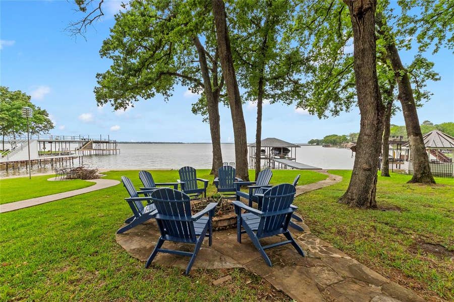 Property photo for 158 Deer Island Road, Mabank, TX