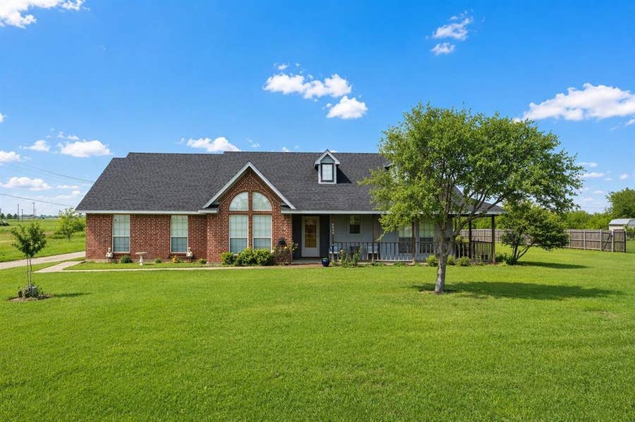Property photo for 5955 Priscilla Lane, Kaufman, TX