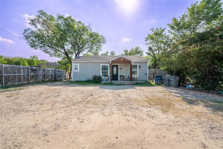 Property photo for 2519 Chalk Hill Road, Dallas, TX