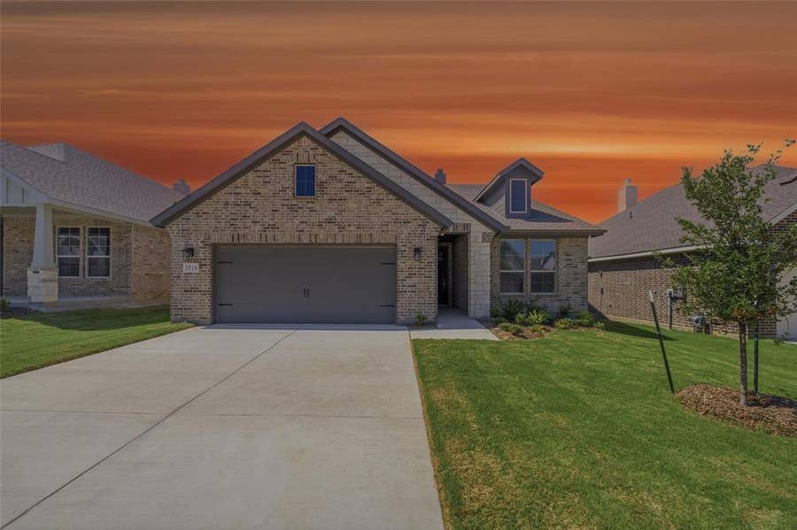 Property photo for 3518 Helena Street, Gainesville, TX