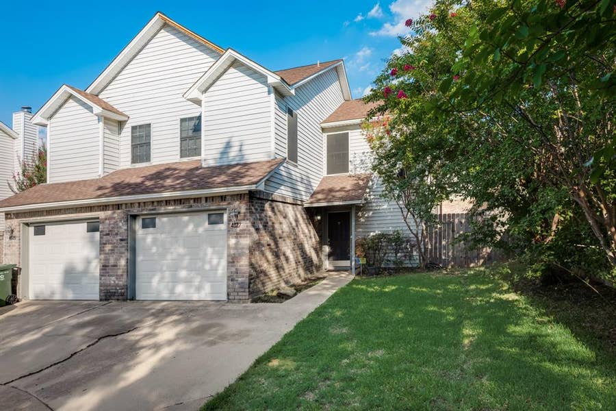 Property photo for 4027 Southern Charm Court, Arlington, TX