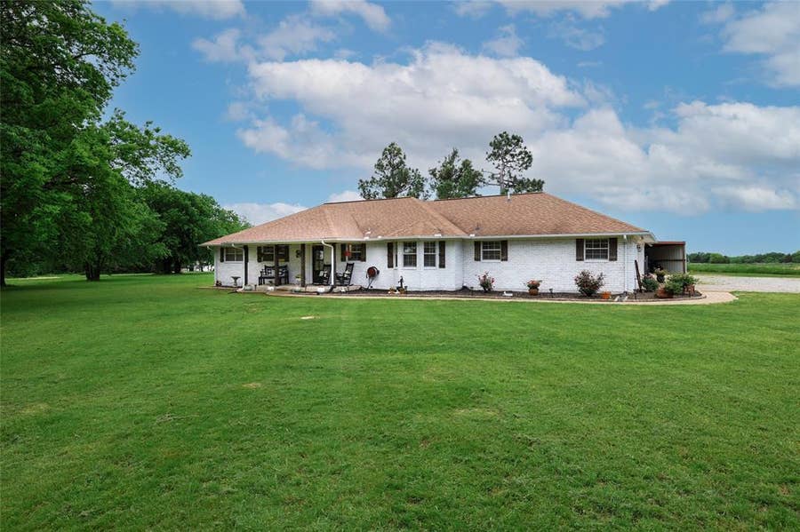 Property photo for 3939 Fm 2194, Celeste, TX