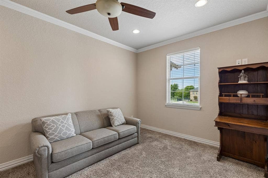 2112 Becky Lane, Cedar Hill, TX 75104