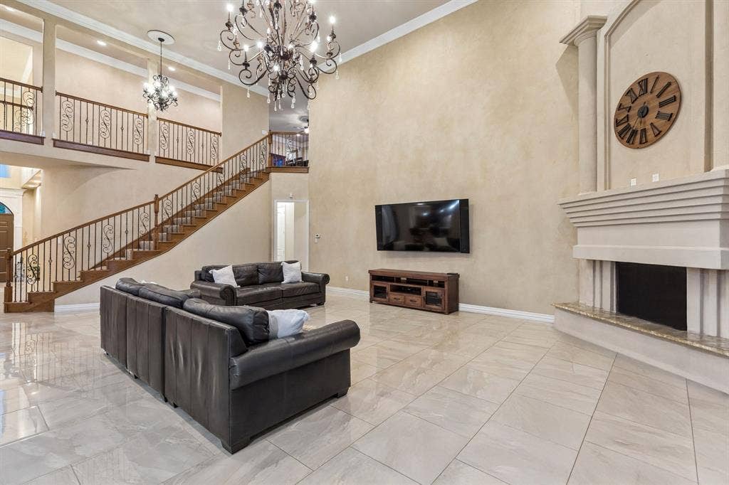 2112 Becky Lane, Cedar Hill, TX 75104