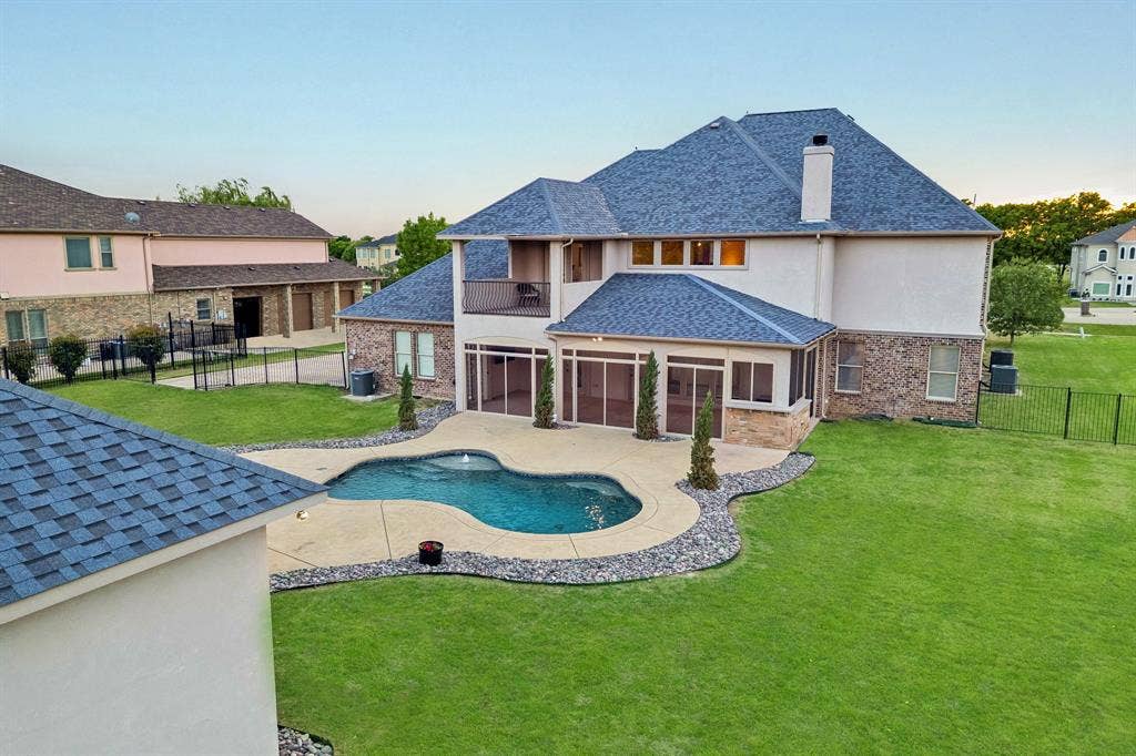 2112 Becky Lane, Cedar Hill, TX 75104