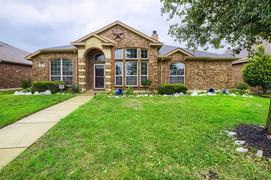 Property photo for 1513 Vermont Avenue, Lancaster, TX