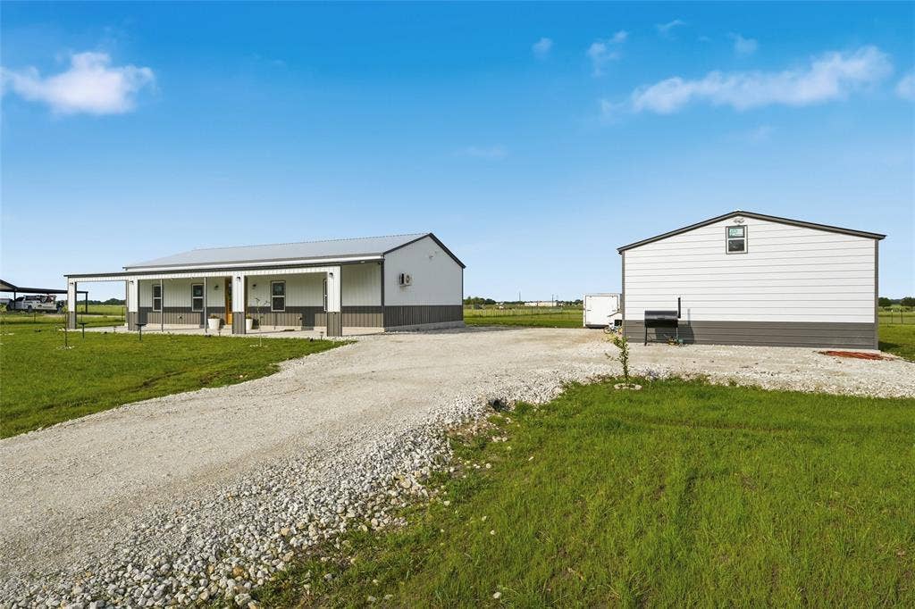 151 Kasberg Road, Leroy, TX 76654 151 Kasberg Road, Leroy, TX 76654