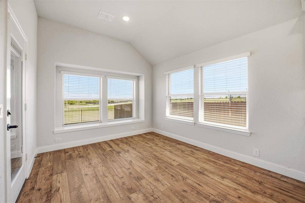 800 Jaguar Ridge, Godley, TX 76044 800 Jaguar Ridge, Godley, TX 76044