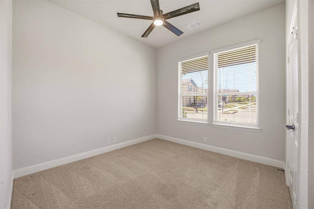 800 Jaguar Ridge, Godley, TX 76044 800 Jaguar Ridge, Godley, TX 76044