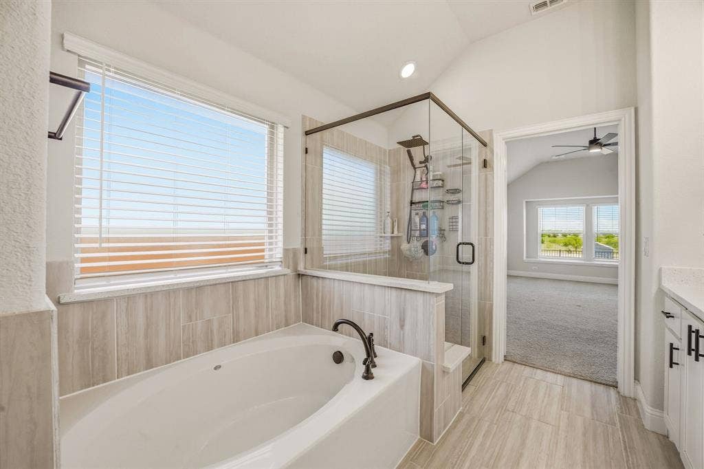 800 Jaguar Ridge, Godley, TX 76044 800 Jaguar Ridge, Godley, TX 76044