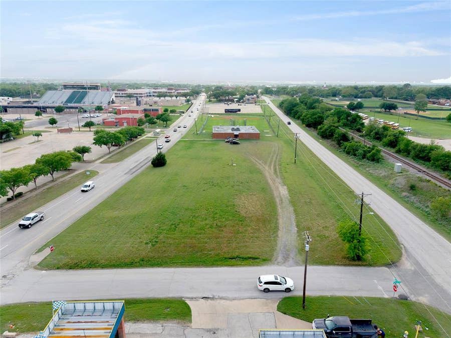 Property photo for 1607 E Scyene Road, Mesquite, TX