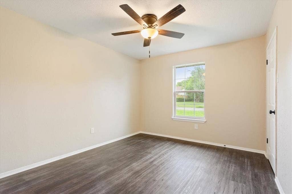 329 Applewood Lane, Hewitt, TX 76643 329 Applewood Lane, Hewitt, TX 76643