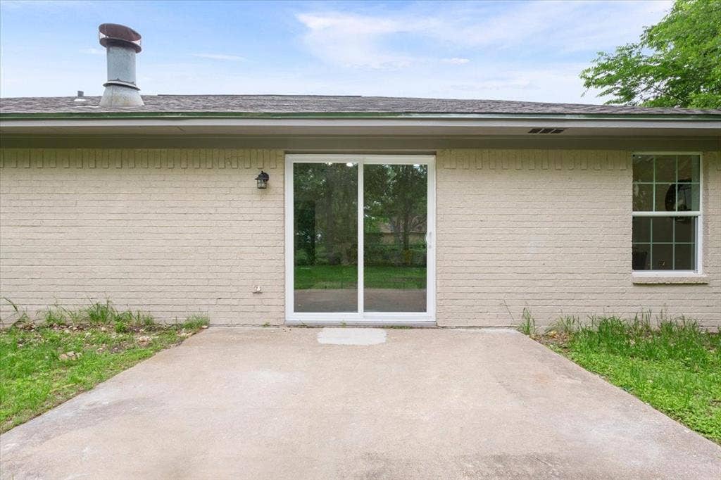 329 Applewood Lane, Hewitt, TX 76643 329 Applewood Lane, Hewitt, TX 76643