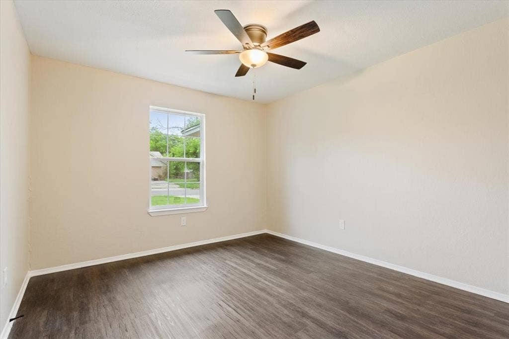 329 Applewood Lane, Hewitt, TX 76643 329 Applewood Lane, Hewitt, TX 76643