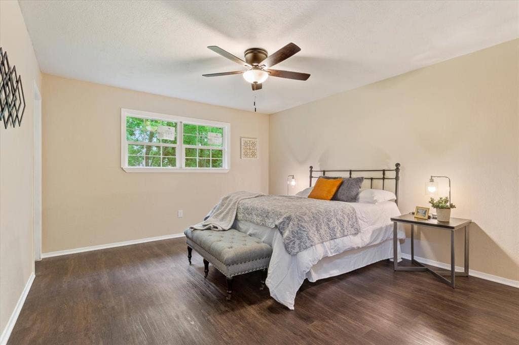 329 Applewood Lane, Hewitt, TX 76643 329 Applewood Lane, Hewitt, TX 76643