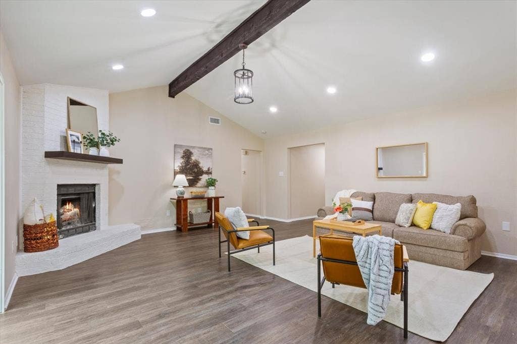 329 Applewood Lane, Hewitt, TX 76643 329 Applewood Lane, Hewitt, TX 76643