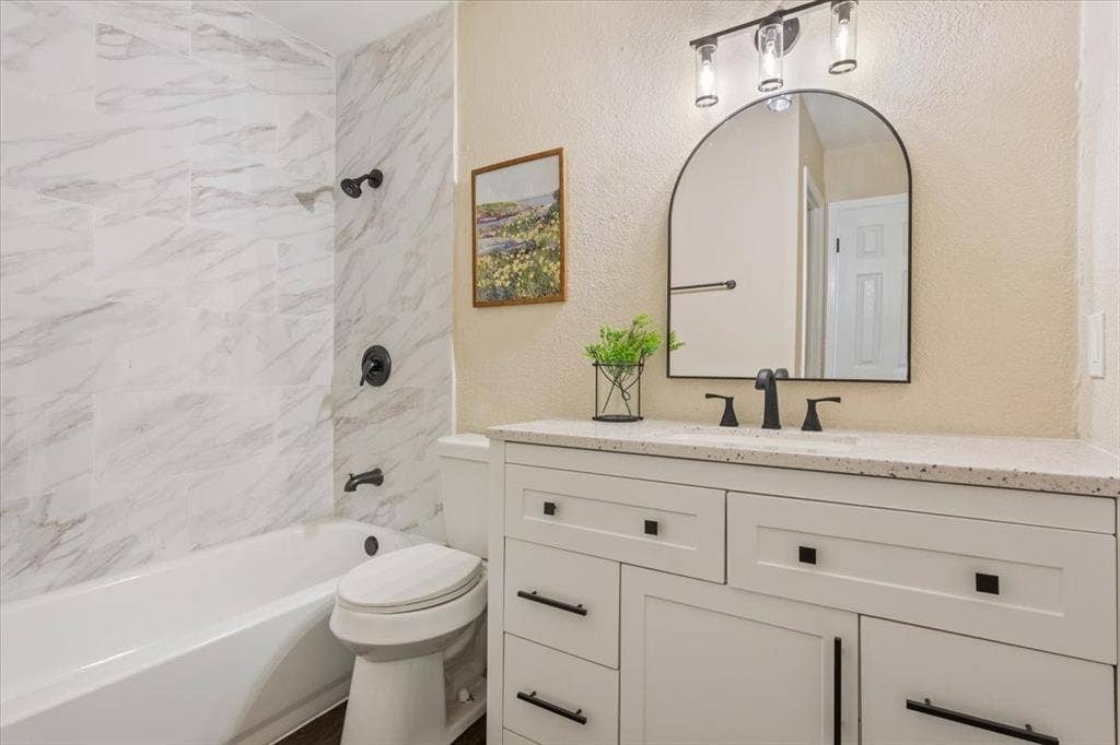 329 Applewood Lane, Hewitt, TX 76643 329 Applewood Lane, Hewitt, TX 76643