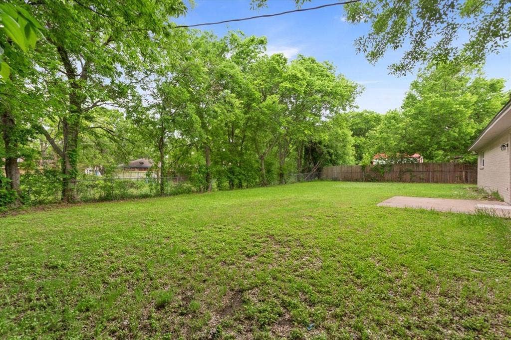329 Applewood Lane, Hewitt, TX 76643 329 Applewood Lane, Hewitt, TX 76643