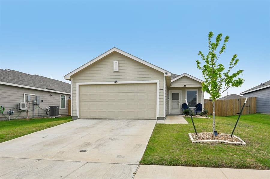 Property photo for 3310 Beckwith Way, Crandall, TX