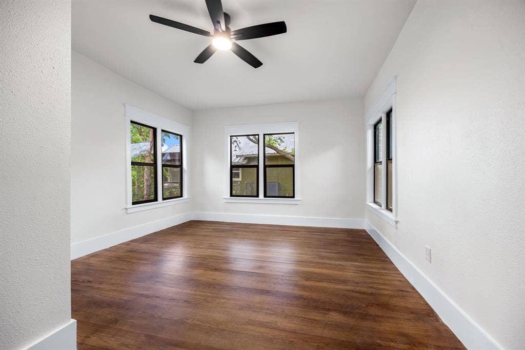 1014 Bolivar Street, Denton, TX 76201 1014 Bolivar Street, Denton, TX 76201
