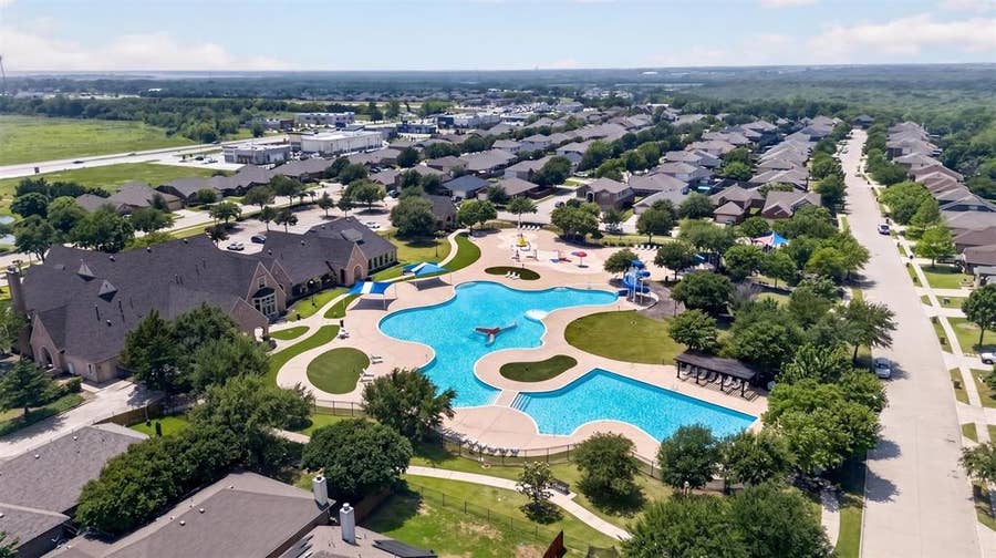 Property photo for 921 Bowie Drive, Lavon, TX