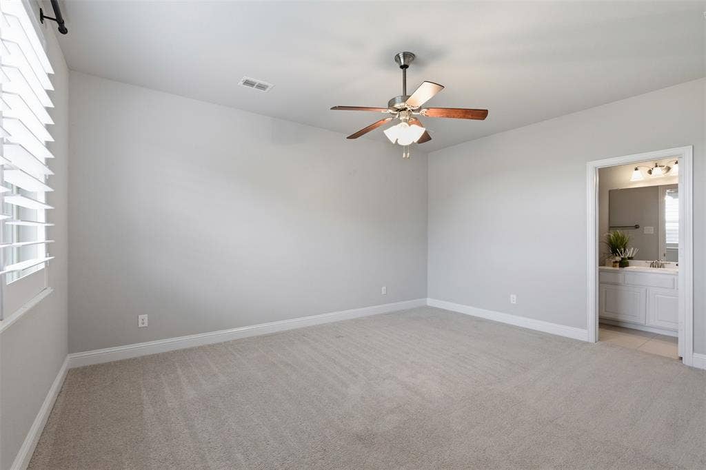 11414 Alejandra Lane, Frisco, TX 75035 Upstairs 4th bedroom or Game room/Media room with full bath and walk-in closet