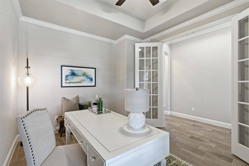 11414 Alejandra Lane, Frisco, TX 75035 Tray ceiling with crown molding