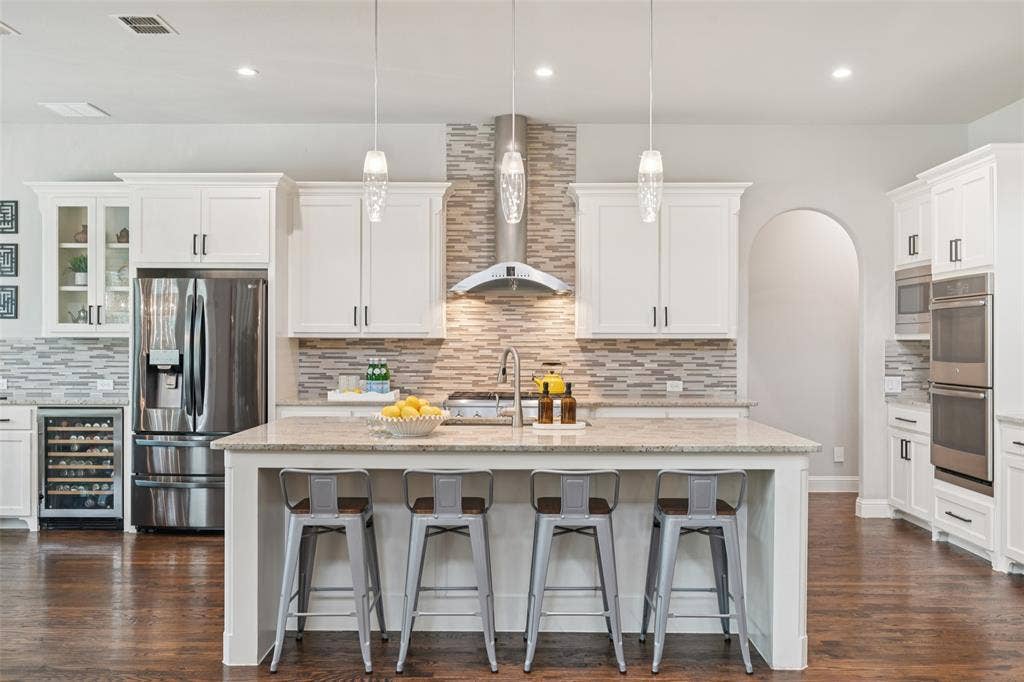 2731 Dames Lane, Irving, TX 75063 Open concept kitchen