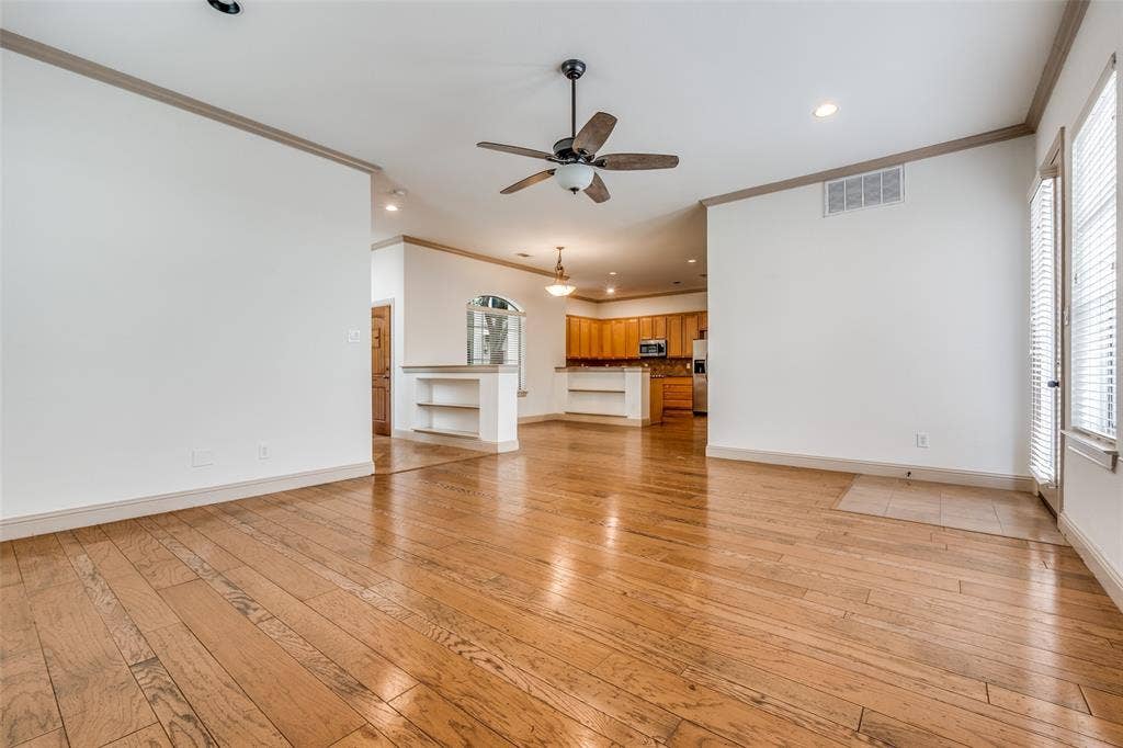 3038 Carmel Street, Dallas, TX 75204 3038 Carmel Street, Dallas, TX 75204
