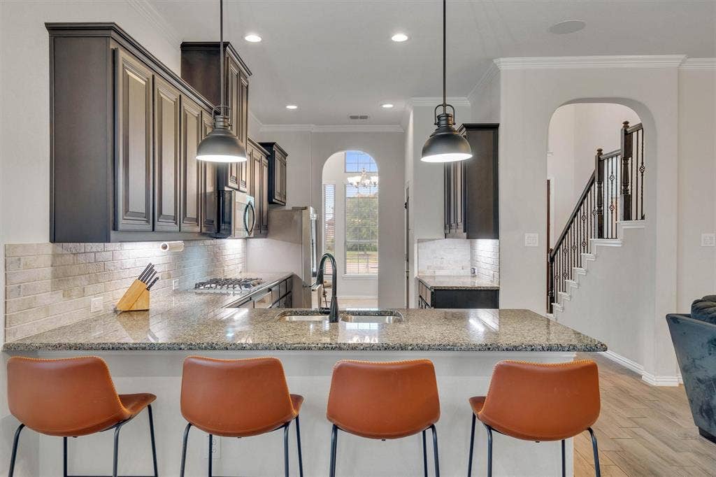 3233 Burgundy Lane, Midlothian, TX 76065 3233 Burgundy Lane, Midlothian, TX 76065