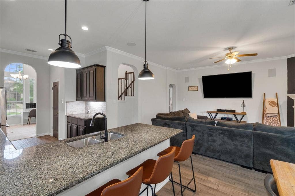 3233 Burgundy Lane, Midlothian, TX 76065 3233 Burgundy Lane, Midlothian, TX 76065