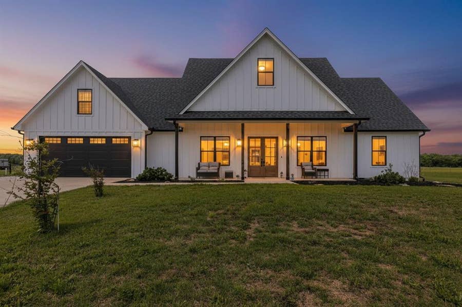 Property photo for 289 E Bell Road, Waco, TX