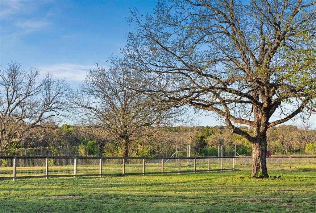 18405 Angel Valley Drive, Leander, TX 78641 18405 Angel Valley Drive, Leander, TX 78641